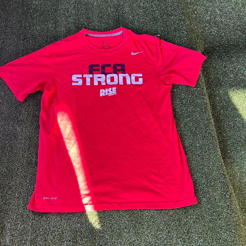 Nike Men's Red T-shirt